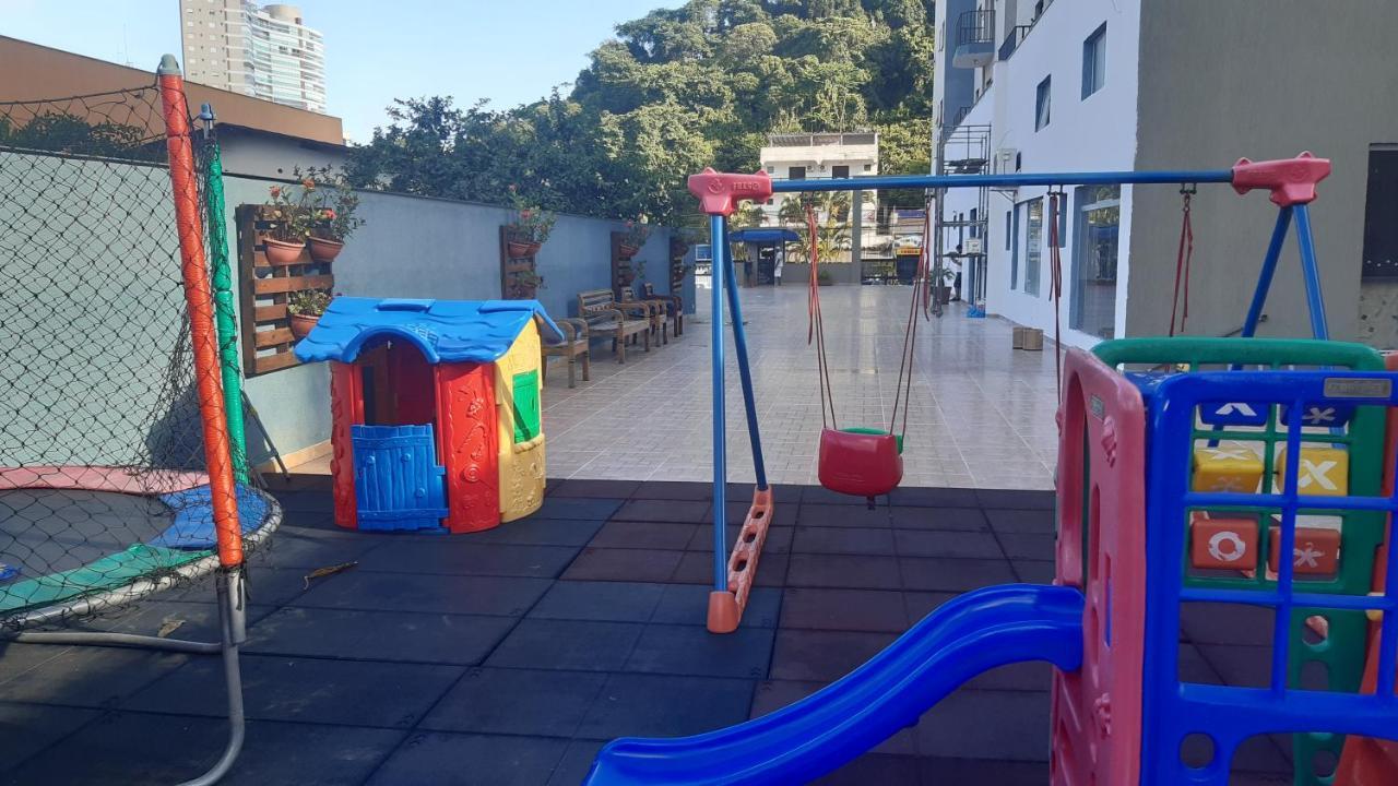 Edifício cm Piscina, Churrasqueira e 1 Vaga de Garagem Guarujá Exterior foto